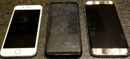 While, at 5.8 inches, the new flagship handset is slightly bigger than the iPhone, its still a tad bit smaller than the S7, which measures at 5.94 inches. Here are the pictures: